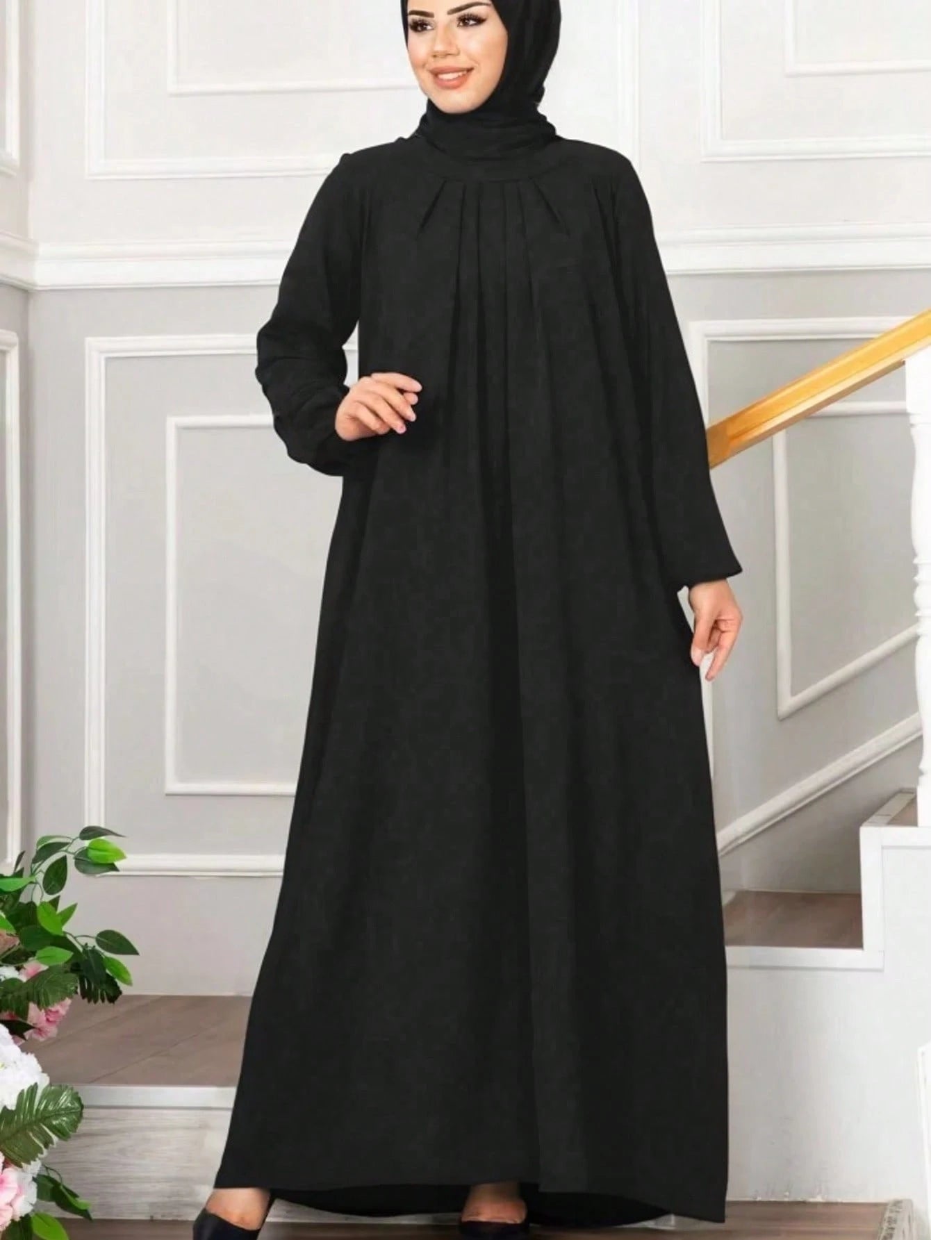Fashionable Women's Casual Retro Solid Color Round Neck Long Loose