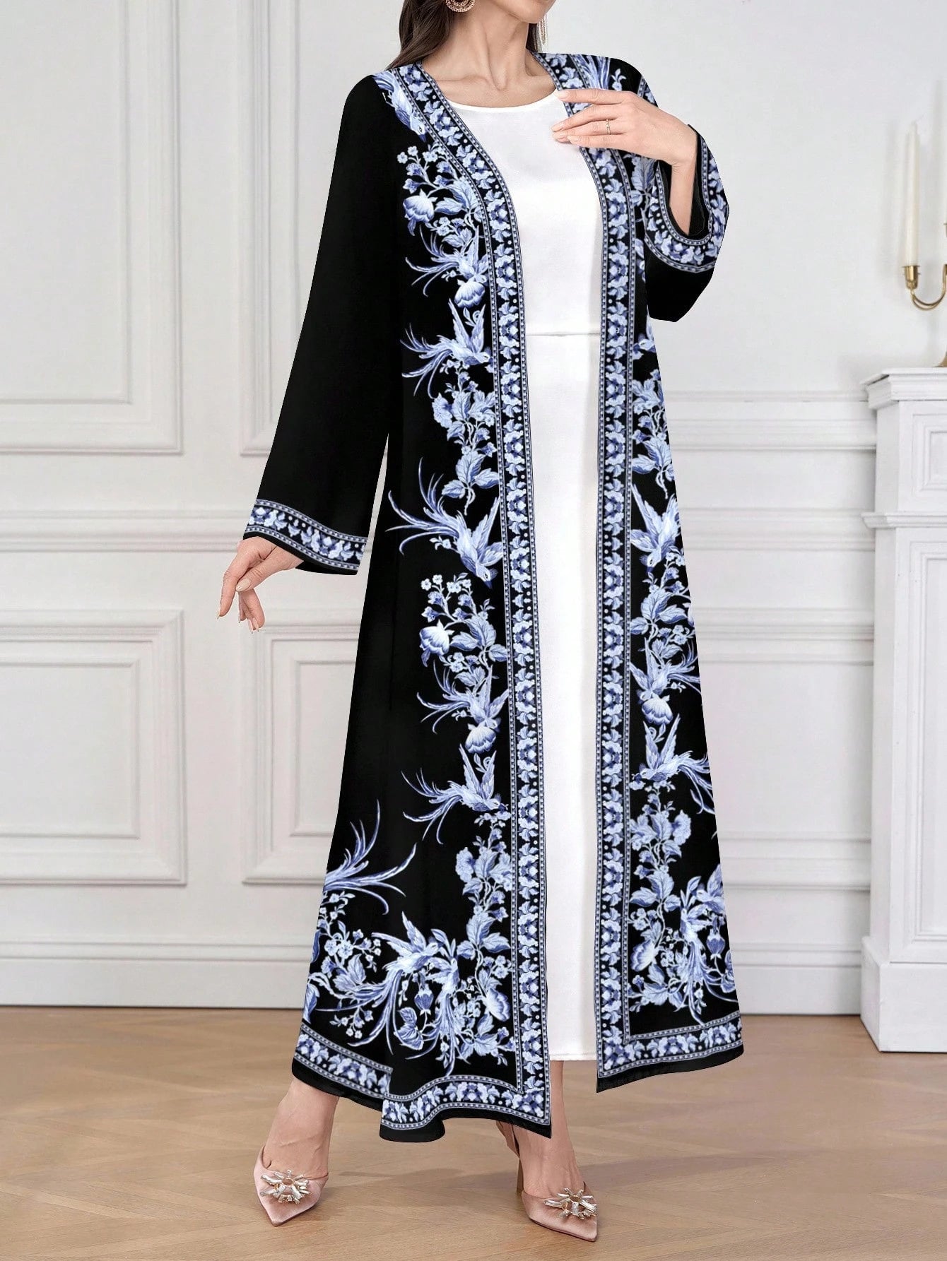 Women's Comfortable Black & Blue Floral Long Robe