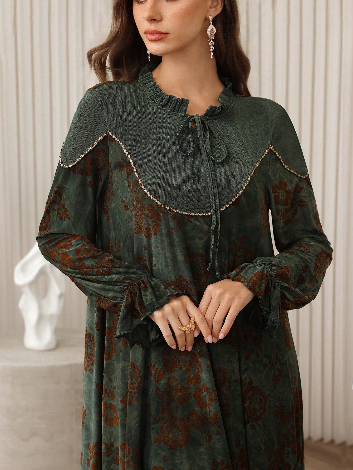 Women's Loose Fit Ruffled Hem Long Sleeve Arabic Style Dress