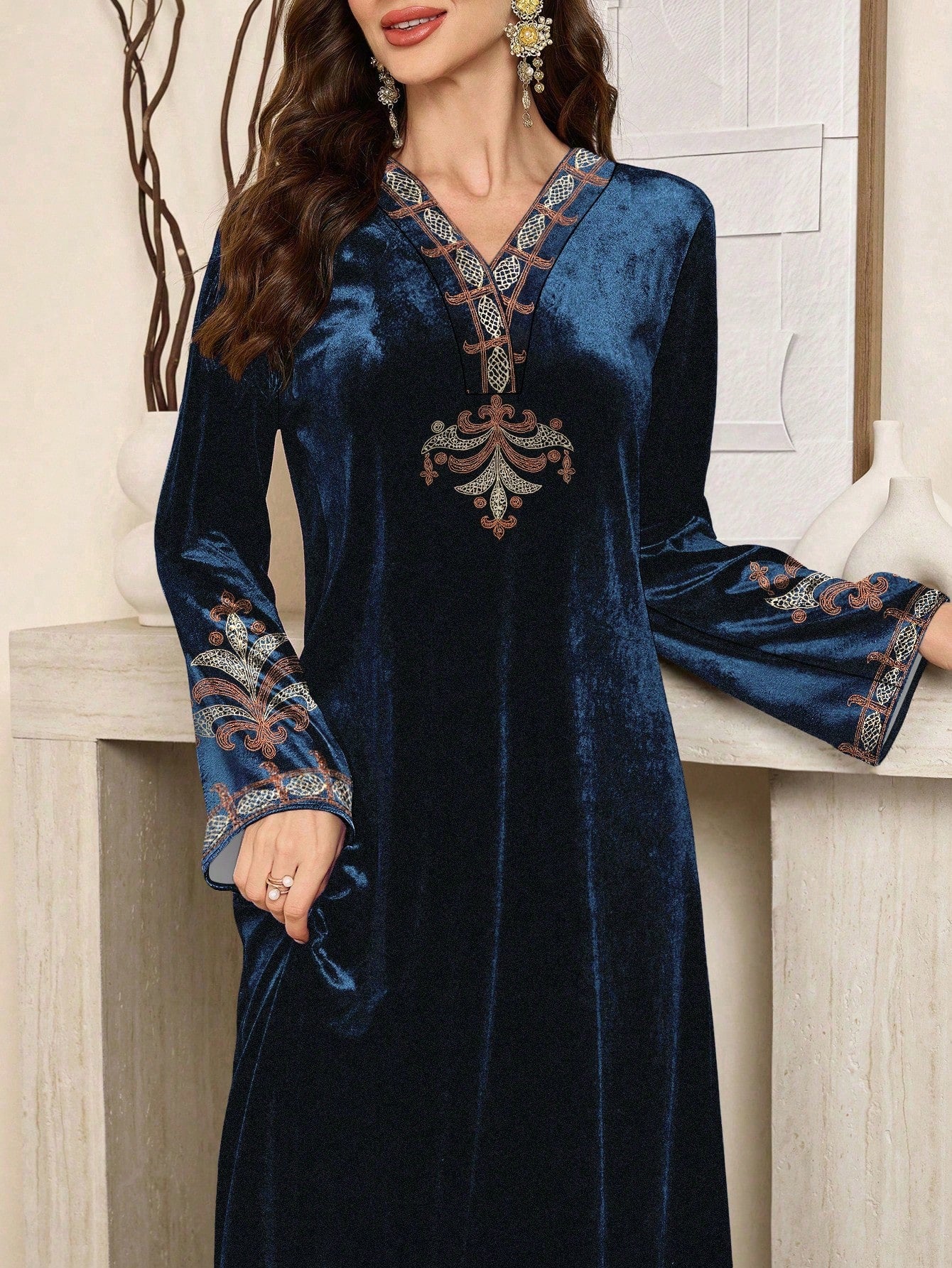 Women's Retro Floral Print V-neck Long Sleeve Elegant Velvet Arabic
