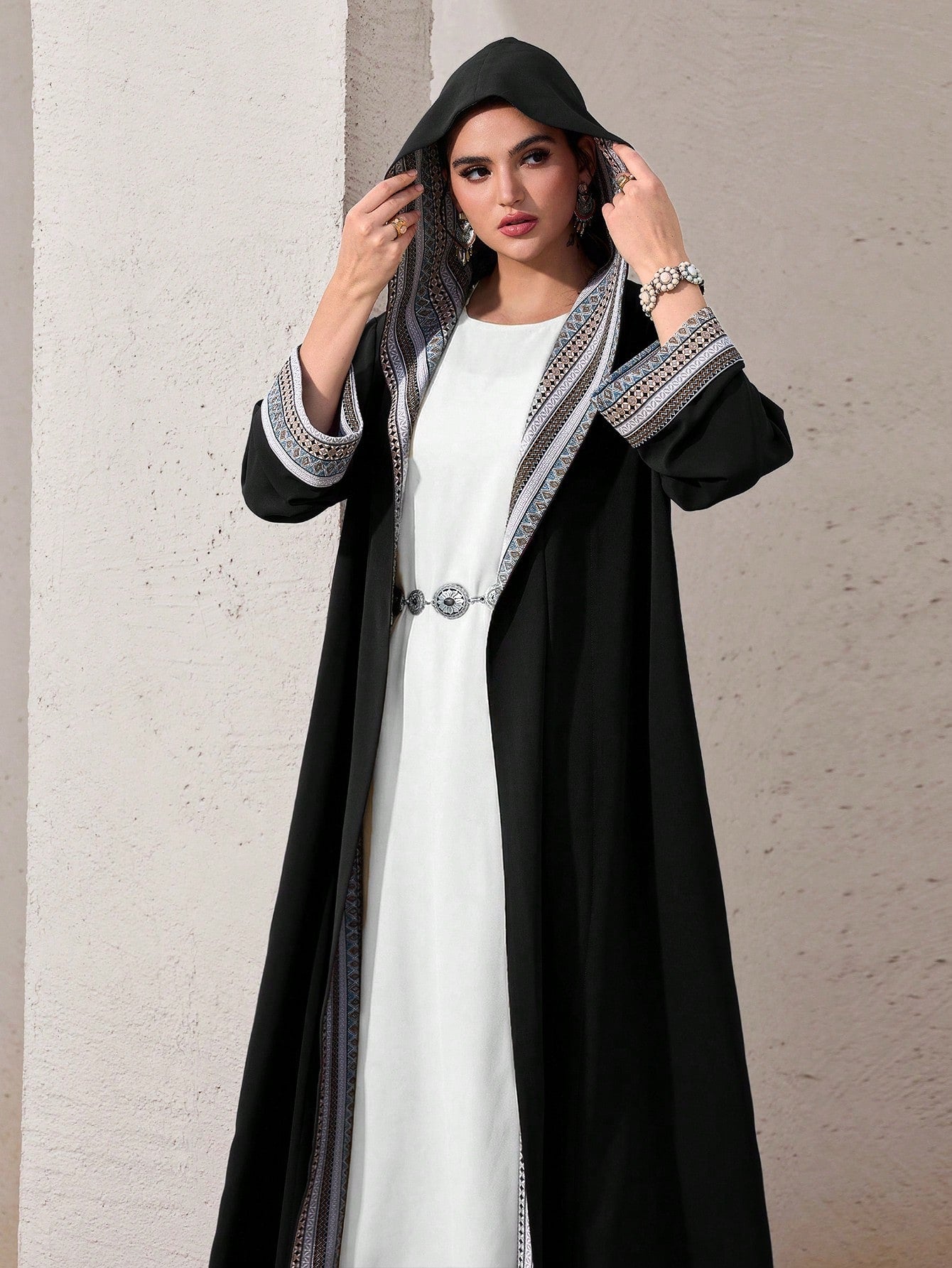 Modest Geometric Print Hooded Long Sleeve Arabic Abaya Jacket for