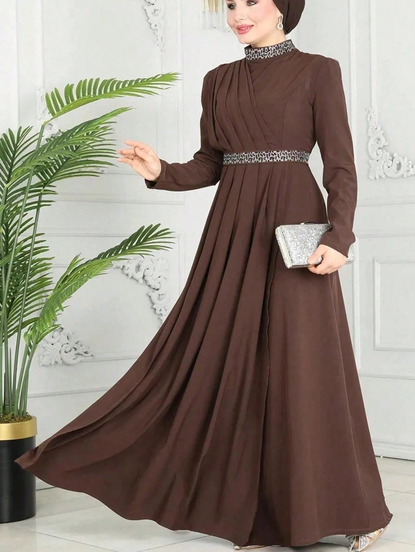Elegant Solid Color Luxury Arabic Style Dress for Women