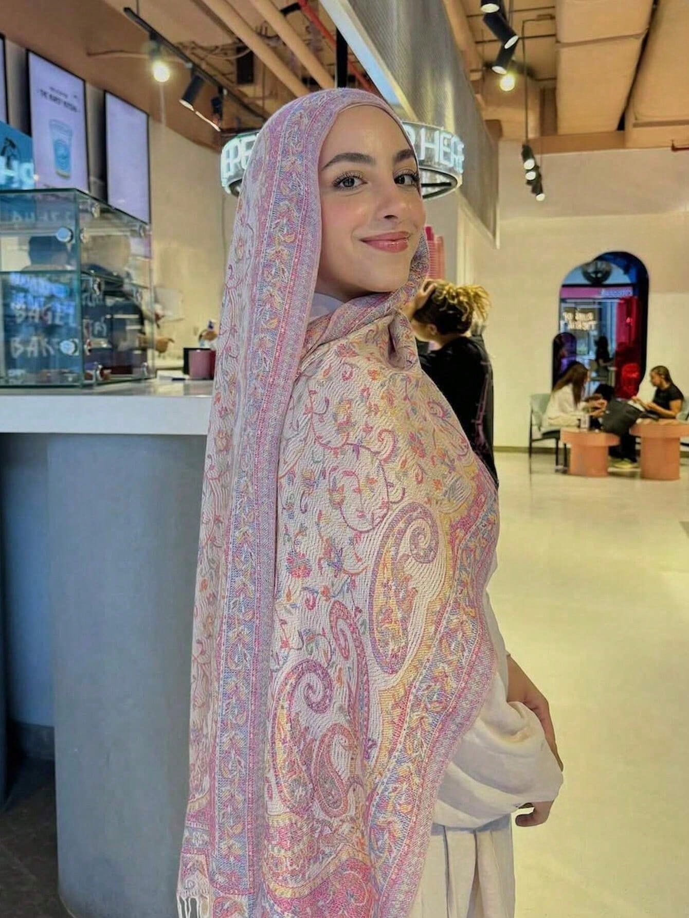 Women's Classic Retro Elegant Bohemian Style Floral Pattern Versatile