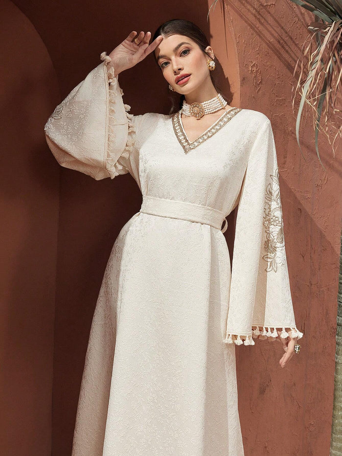 Women's Arabian Traditional Long Dress with Floral Embroidery