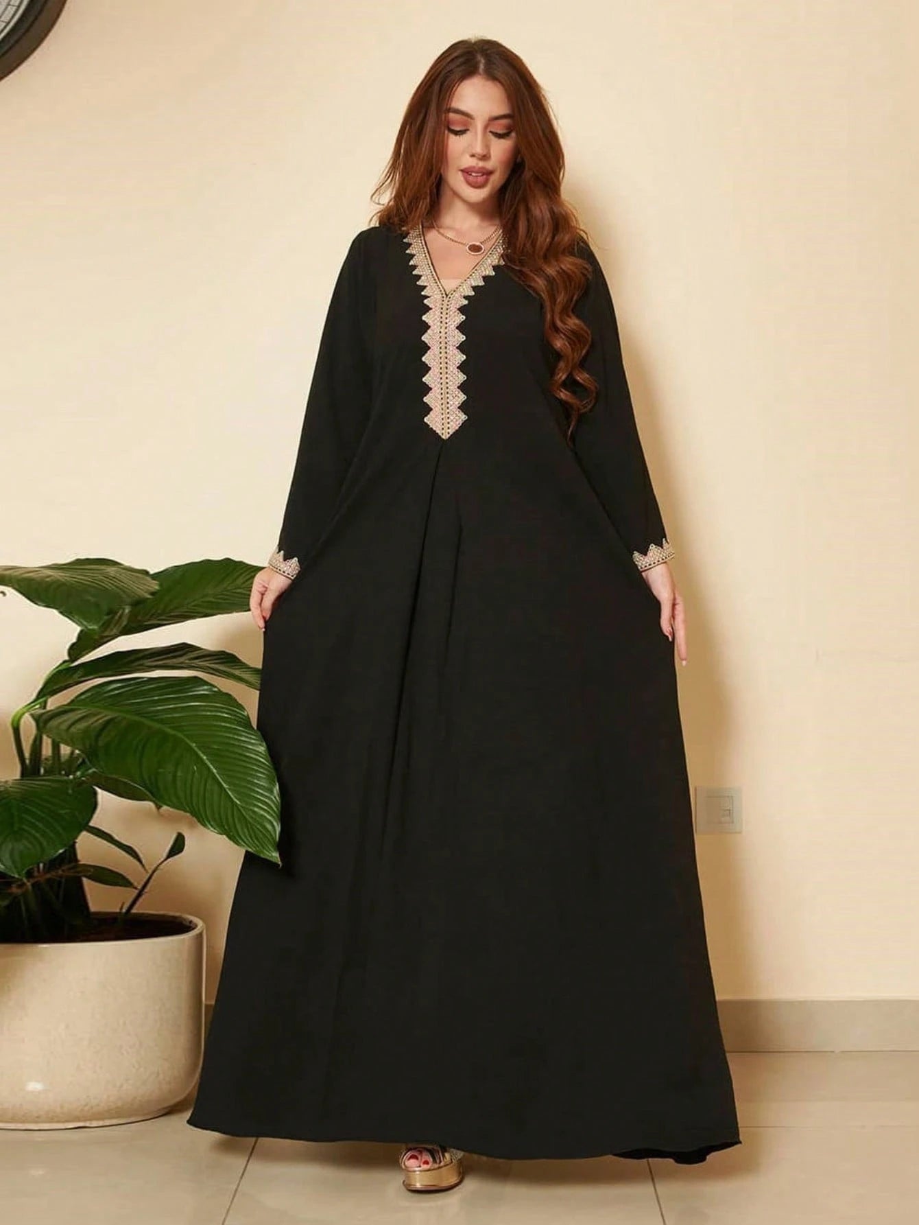 Fashion Women's V Neck Lace Patchwork Long Sleeved Casual Robe Dress