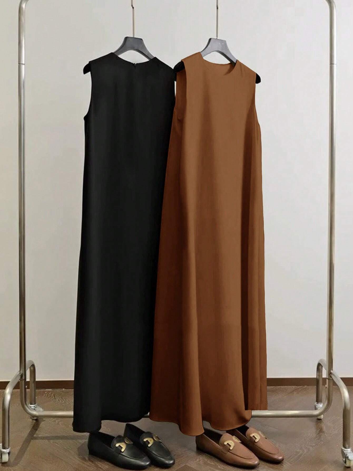 Women Solid Color Sleeveless Dress