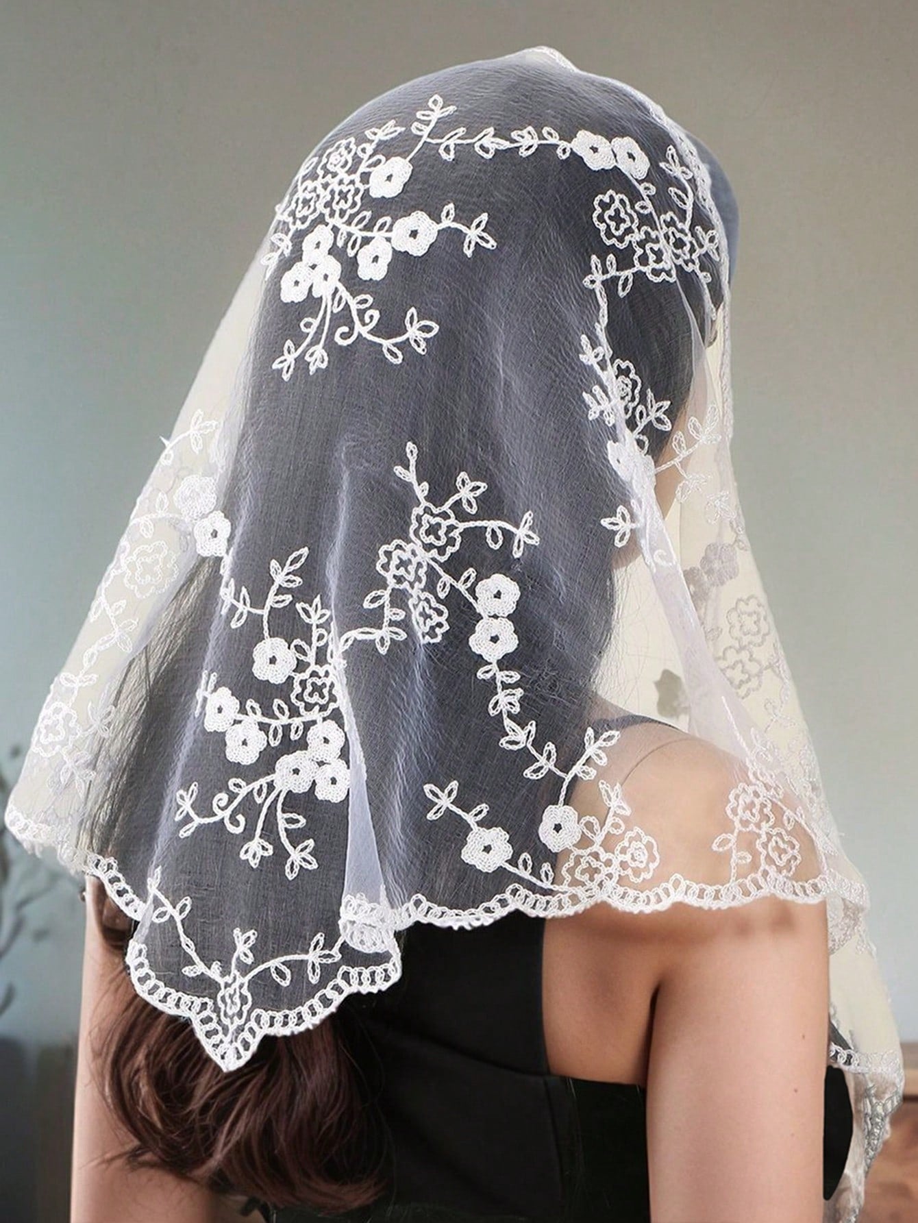 Women Solid & Floral Lace Triangle Scarf Veil