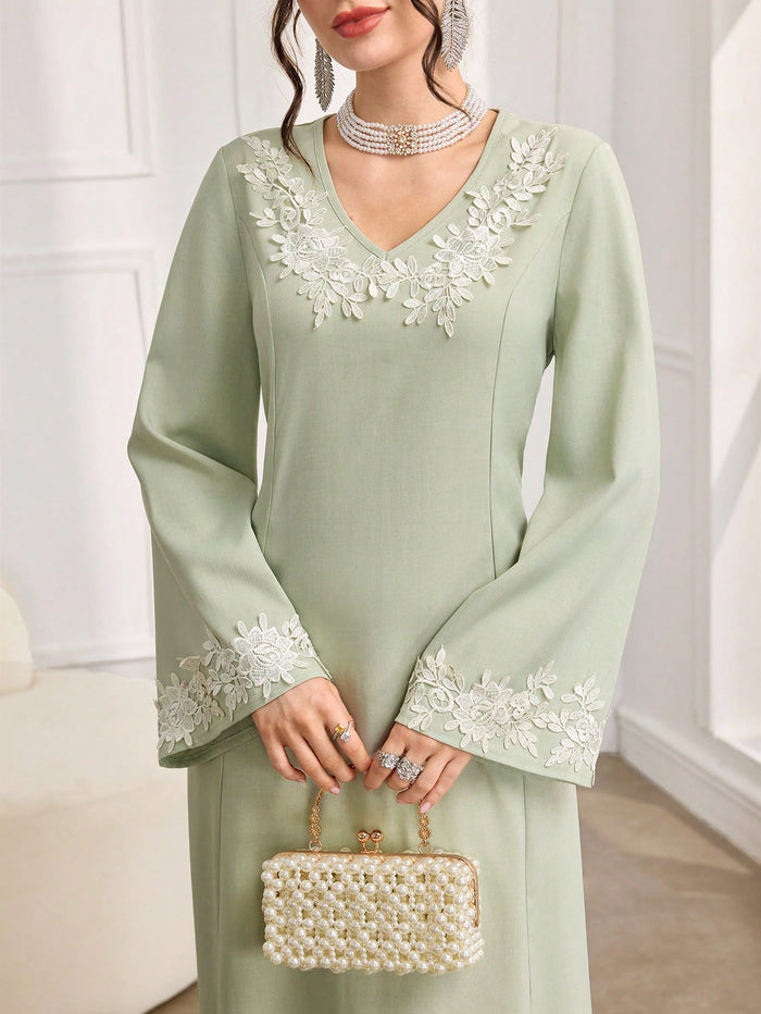 Women's Elegant V-neck Applique Patchwork Flare Sleeve Tie Waist Maxi