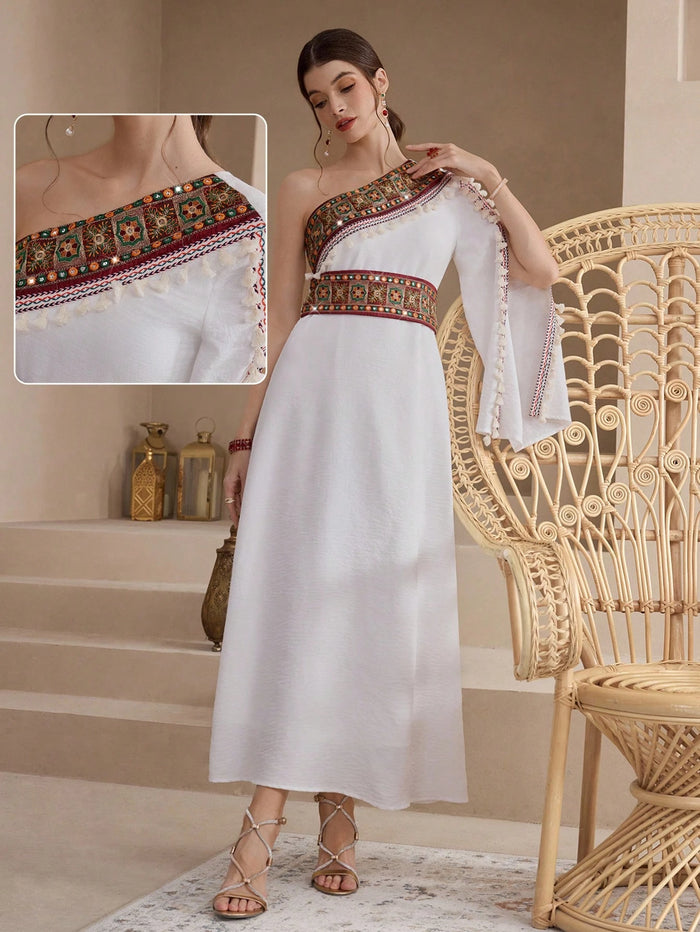 Women's Elegant Embroidered Ribbon Decor Arabic Style Dress