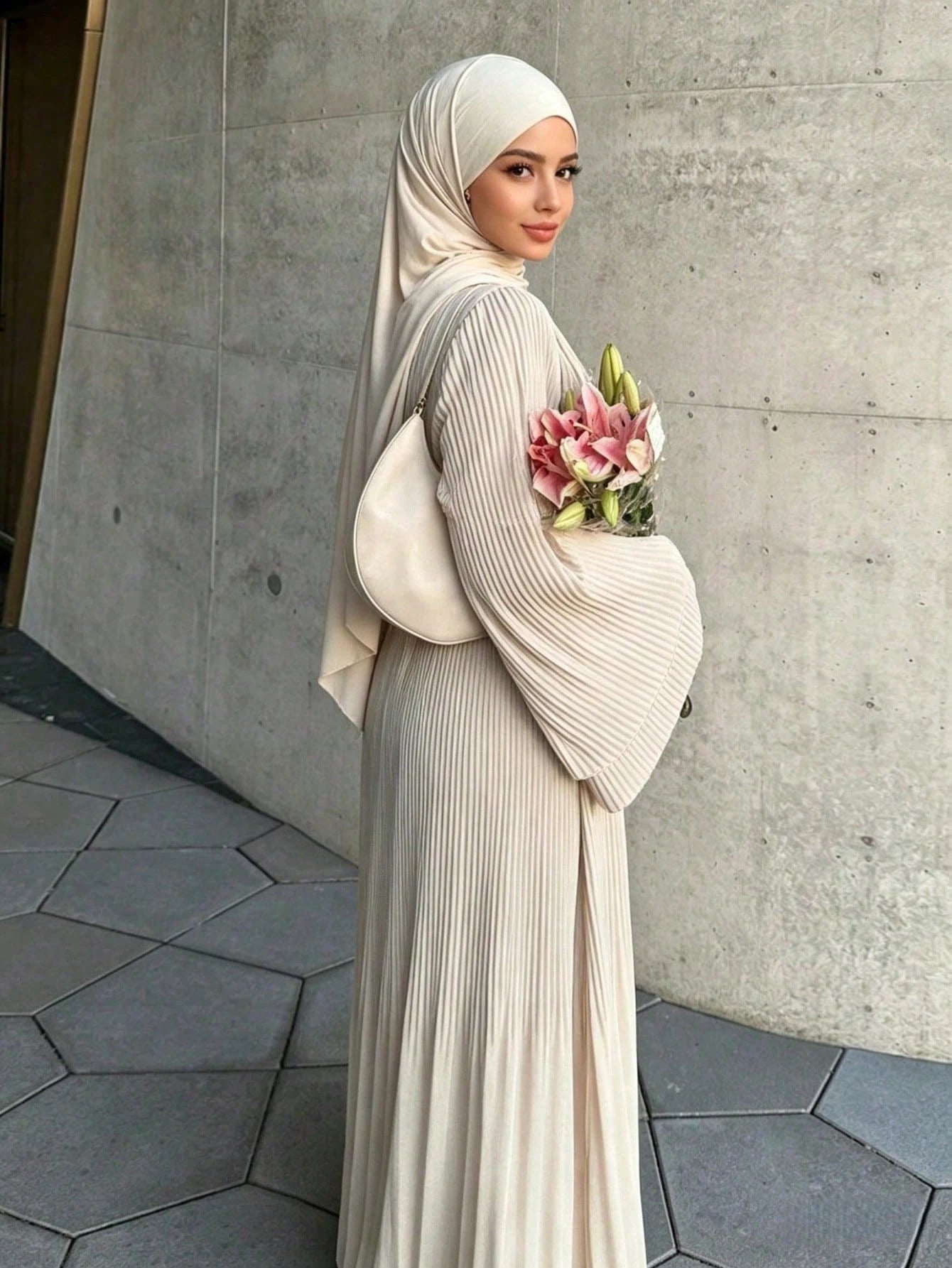 A Chiffon Pleated Abaya for Women Is Suitable for Women to Wear Daily